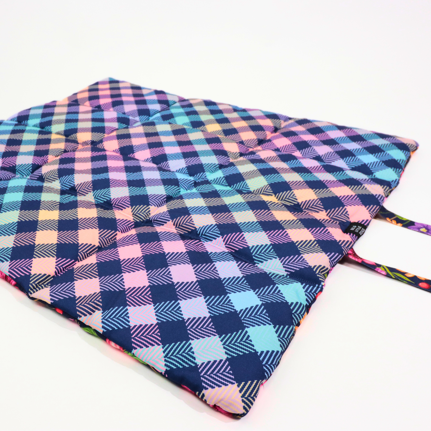 ON-THE-GO PET MAT: Petal Paradise
