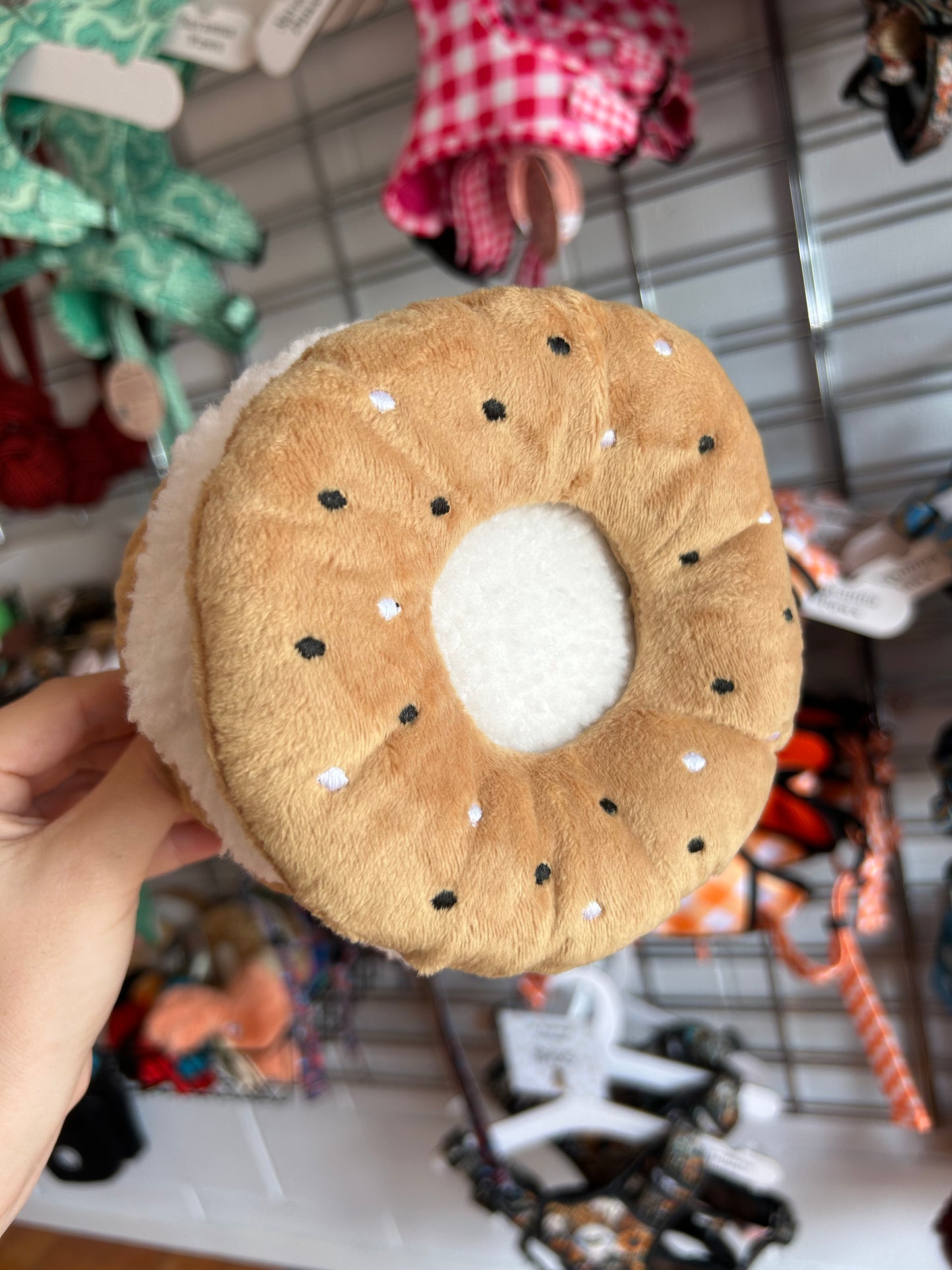 Cream Cheese Bagel Pet Toy